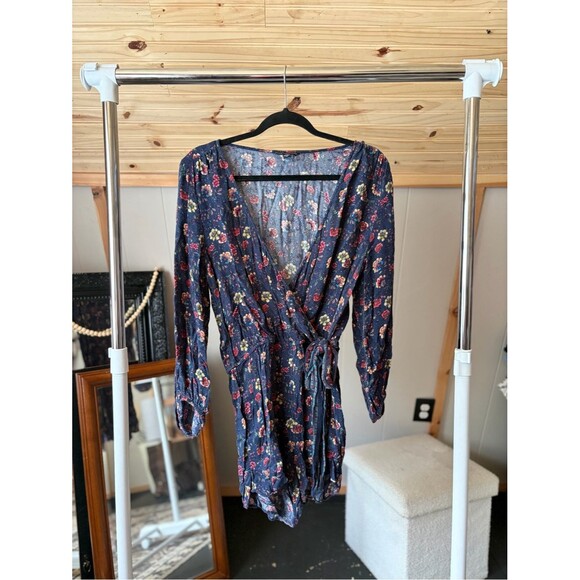 American Eagle Outfitters Dresses & Skirts - American Eagle Floral Wrap Romper in Navy Floral Detail - Women's Size Small